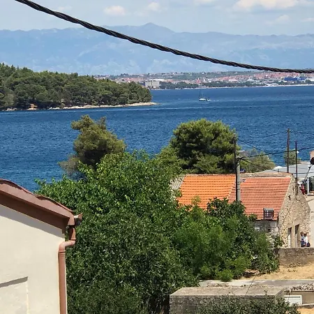 Charming New House On Islandfew Steps From The Sea Hébergement de vacances