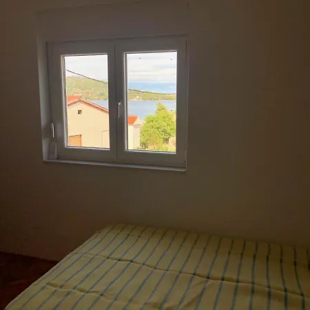 Charming New House On Islandfew Steps From The Sea Hébergement de vacances